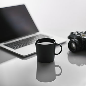 只用一分钟理解每日大赛官网：我开始怀疑自己太拧巴，对照一清二楚，越看越像那么回事