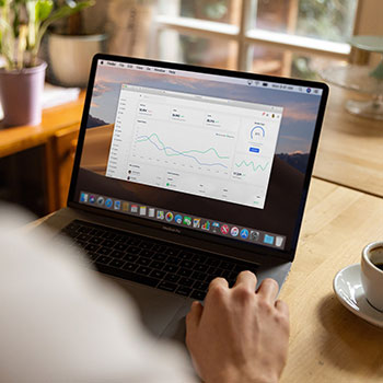 蘑菇影视在线观看深度揭秘：秘闻风波背后，当事人在机场贵宾室的角色特别令人意外